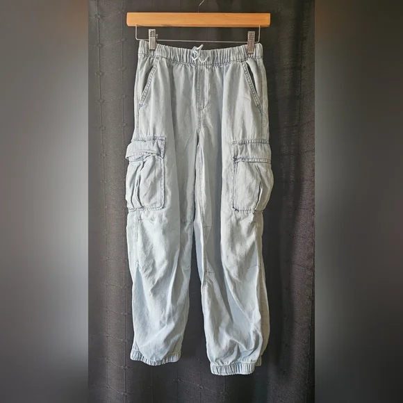Gap Kids Light Wash Denim Cargo Joggers - Size L (10) - Picture 2 of 4